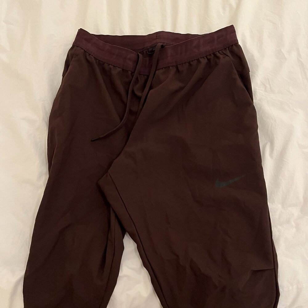 Nike | Men's Jogger Pants | Size: Medium